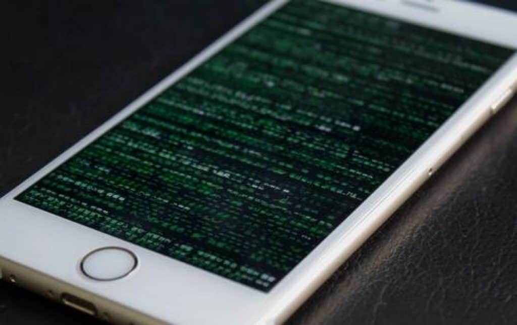 how to hack an iphone text messages