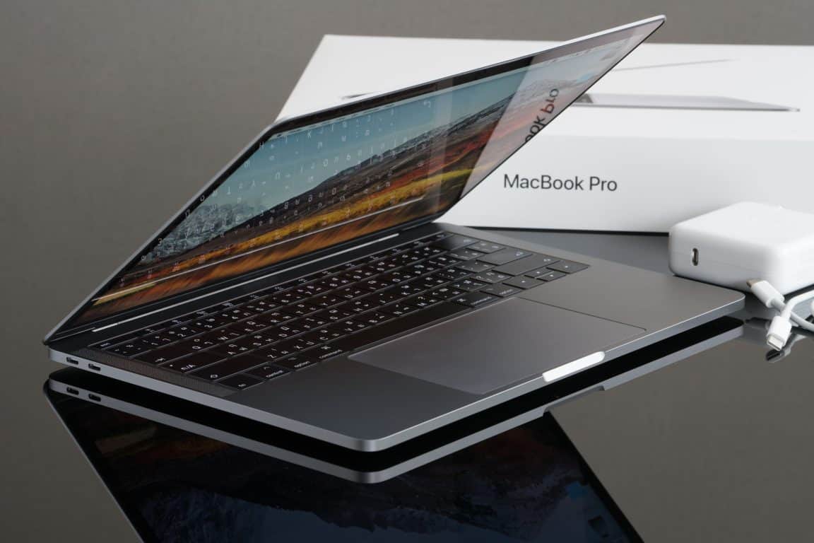 Where is the Microphone on Macbook Pro & Macbook Air? | 2023 Guide