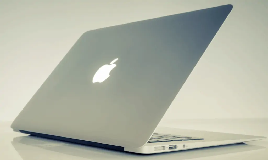 how to make the apple logo glow on macbook