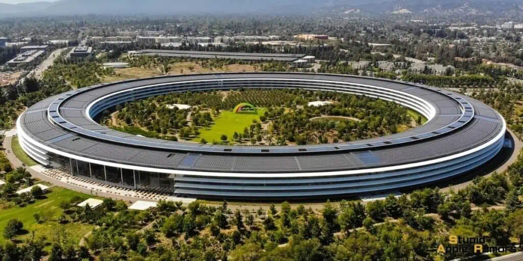 What are the Architectural features of Apple Park?